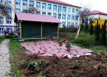 Obrázok ku správe: Support teaching on climate change and the use of rainwater at the Elementary School Turčianske Teplice