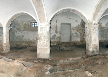 Obrázok ku správe: HraMoKa – restoration baroque halls of Modrý Kameň Castle for a puppet theatre, regional history and creative workshops for children and youth