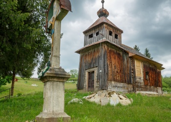 Obrázok ku správe: Enhancement of the infrastructure "Bicycle routes of icons" and restoration of wooden churches